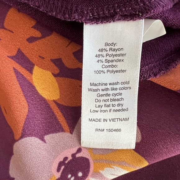 Market & Spruce small plum tunic top, mixed media. - Picture 4 of 4